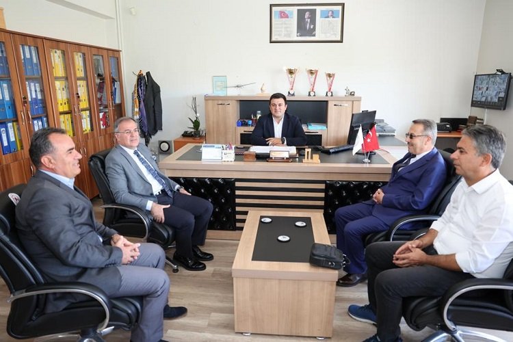 Bilal Özdoğan öğrencilerle buluştu – İGF HABER