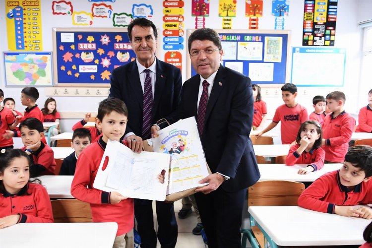 Bursa’da karneler Bakan Tunç’tan – İGF HABER