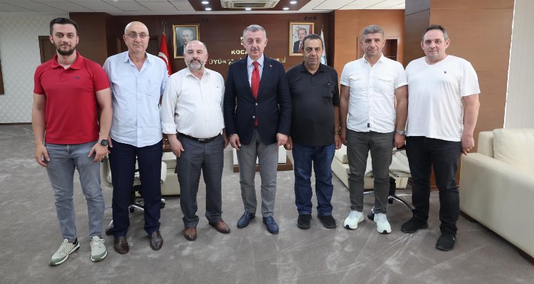 Başkan Büyükakın: “Dünya soykırımları canlı canlı izliyor”