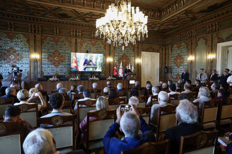 Kurtulmuş: Olaylara sessiz kalınsaydı, haysiyetimizi kaybedecektik
