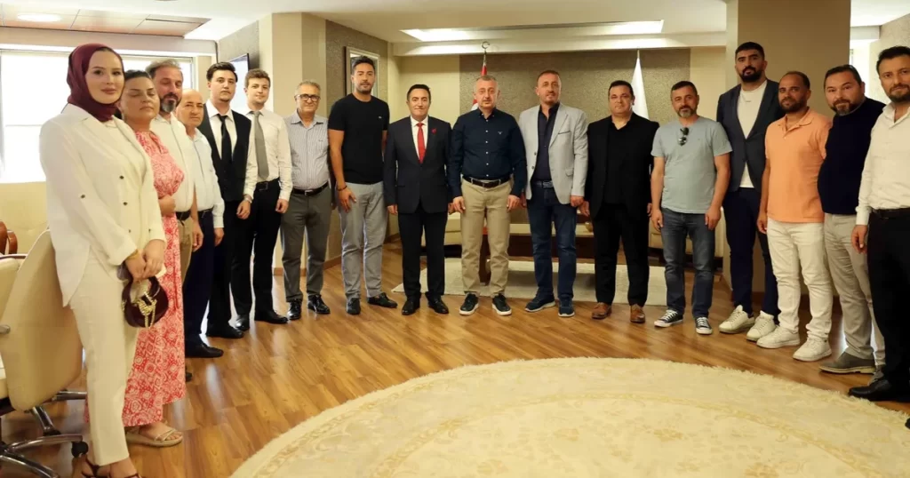 Başkan Büyükakın: STK’lar kritik rol oynuyor