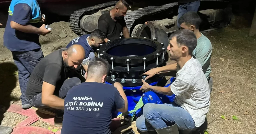 Manisa’da 32 yıllık vanalar değiştirildi