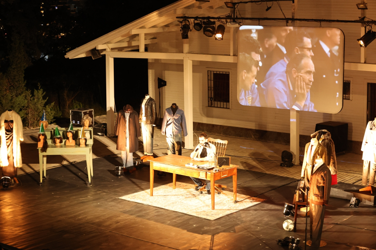 Nilüfer'de tiyatro keyfi Ormandaki Kulübe’de başladı