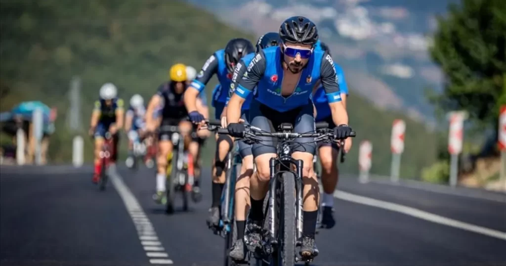 İnegöl Belediyespor’un oryantiring ve bisiklet sporcularından tarihi başarı