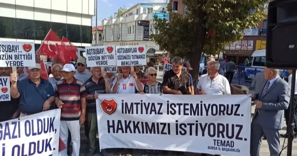 TEMAD Bursa İl Başkanlığından astsubay tazminat hakları için basın açıklaması