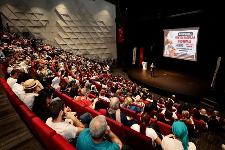 Büyükşehir üreten kadınların yanında – İGF HABER