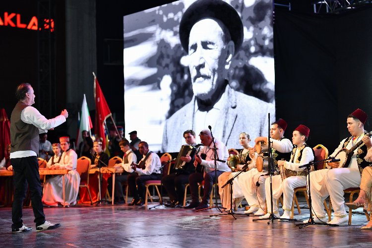 Esenyurt’ta uluslararası ikinci buluşma… Dünya müzisyenlerinden Âşık Veysel sürprizi