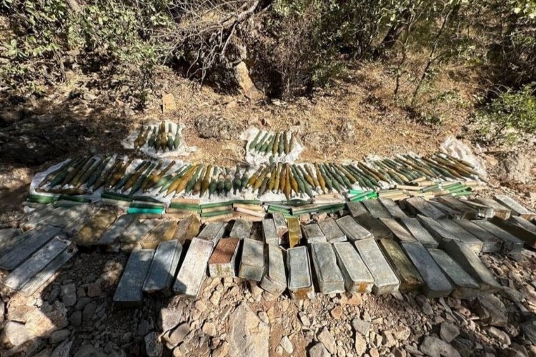 Pençe Kilit’te çok sayıda mühimmat ele geçirildi