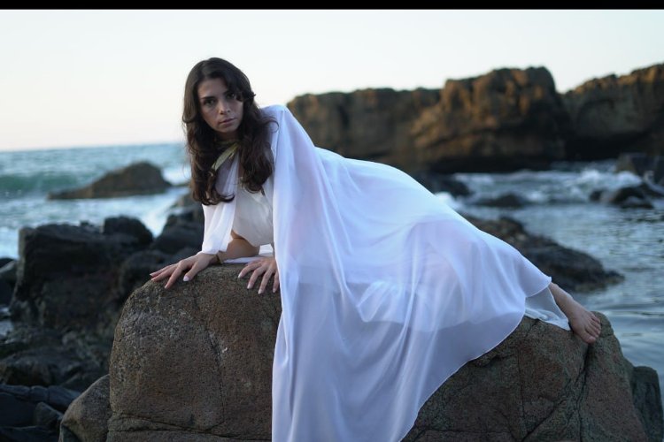 Mor Narpın ‘Değmezmiş’ ile listeleri sallayacak!