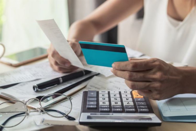 Faiz artırımları borçlanmaları azaltmadı… Bireysel kart borçlanmaları yükseldi!