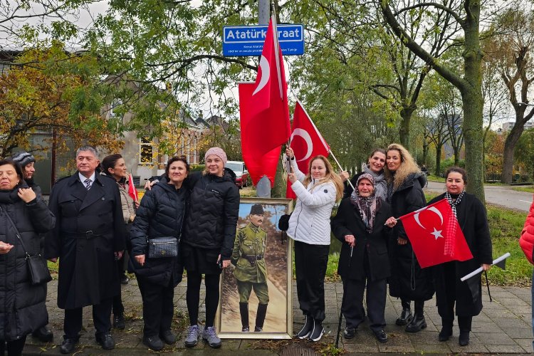 Atatürk Rotterdam’da anıldı – İGF HABER