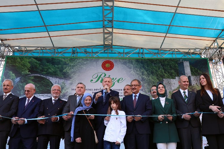 Erdoğan memleketi Rize’den dünyaya mesaj verdi… Gazze’yi çaresiz bırakmayacağız!