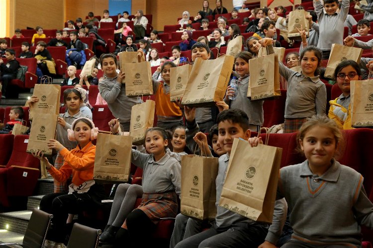 Öykü yazarı Salih Zengin Sakaryalı öğrencilerle buluştu