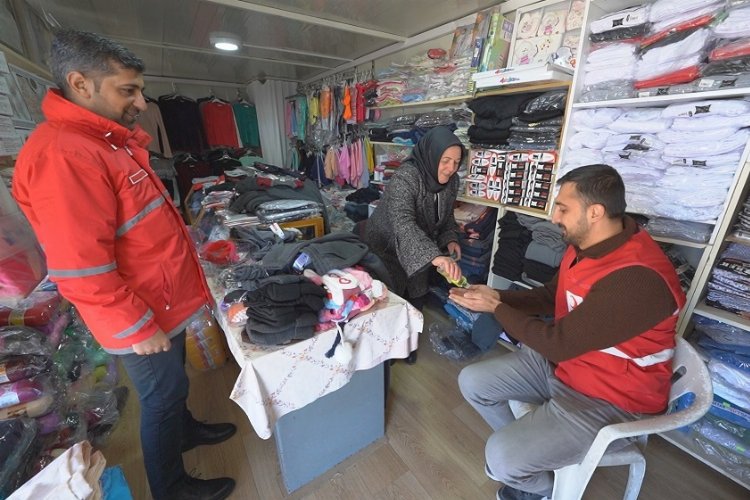 Afetzede esnafa Kızılay desteği – İGF HABER