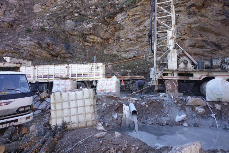 Çarıkbozdağ’da sondaj çalışmalarına devam – İGF HABER