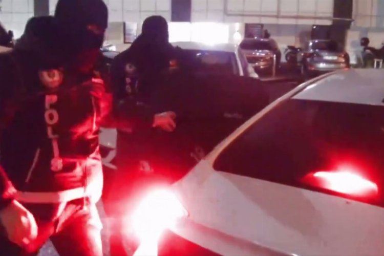 Interpol’ce aranan suç örgüt üyesi İstanbul’da ‘Kafes’lendi