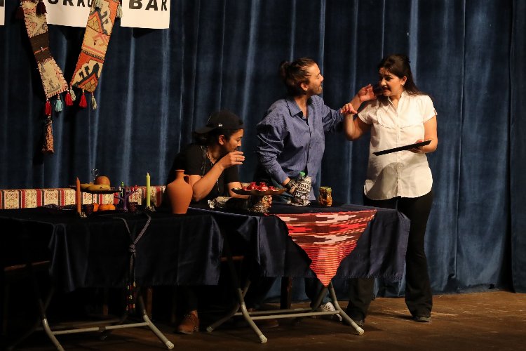 İzmir Narlıdere’de başrol kadın – İGF HABER