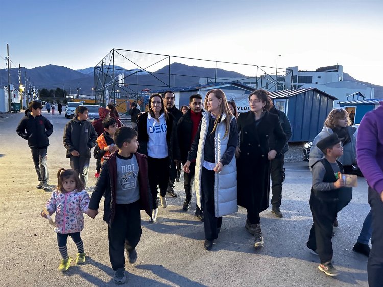 Dokuz Eylül deprem bölgesini unutmuyor