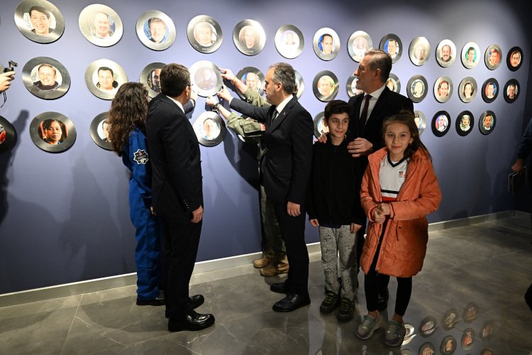 Türkiye’nin ilk insanlı uzay yolculuğu GUHEM’de takip edildi