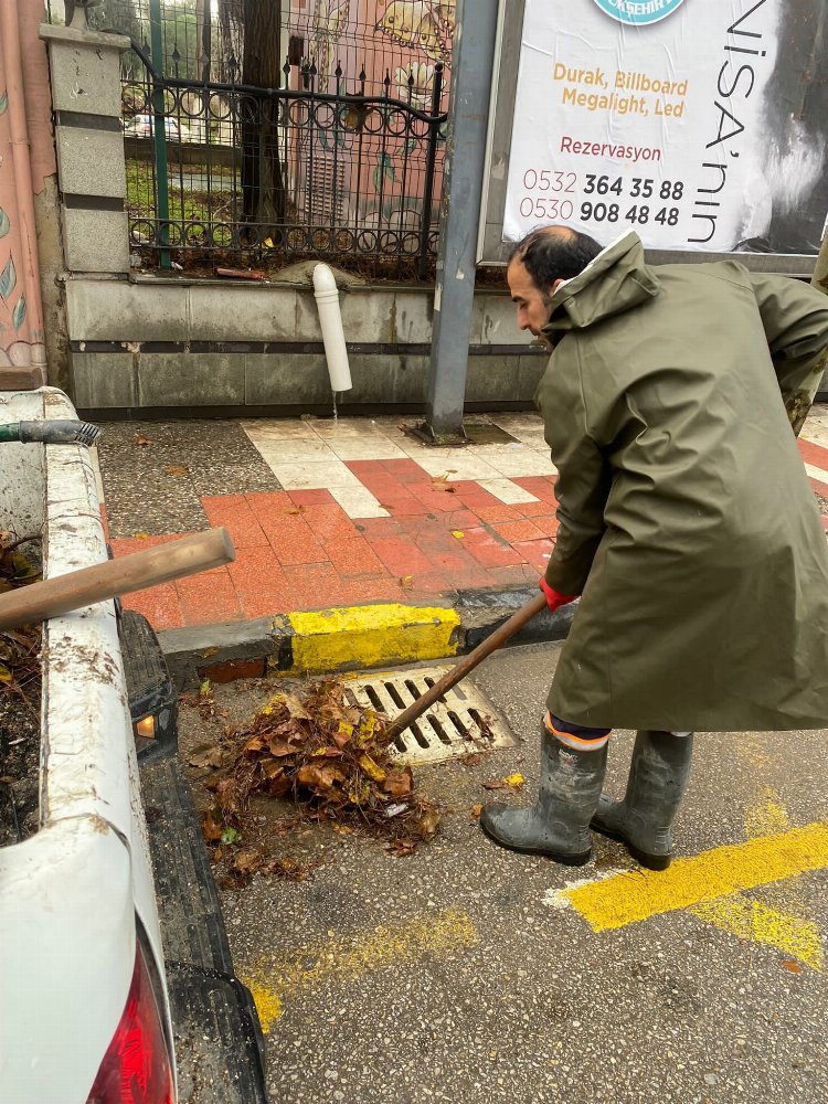 MASKİ’nin yağış müdahalesi sürüyor