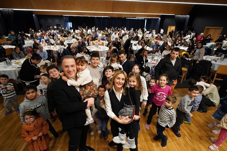 Başkan Çalık minikler ve aileleriyle buluştu