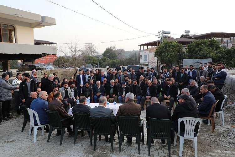 Lütfü Savaş: "Sitemlerinde haklı olan her Hataylı başımızın tacı"