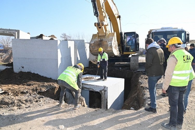 Manisa'da 46 milyon TL’lik menfez çalışmaları incelendi
