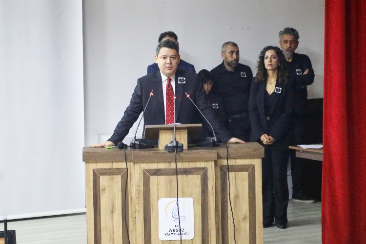 Depremin birinci yıl dönümünde  anlamlı ziyaret