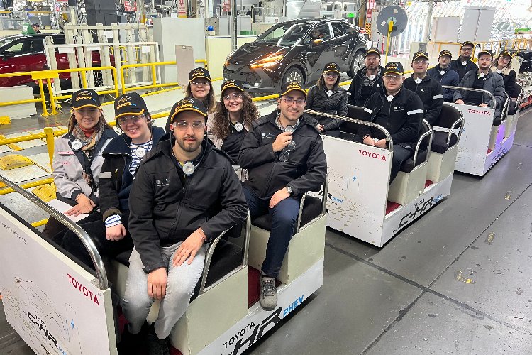 Toyota’dan ‘Önce Bağış Sonra Tur’