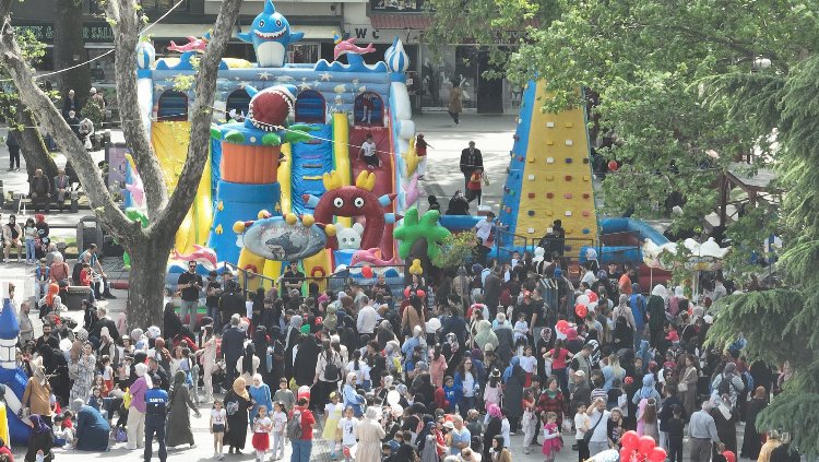 Gölcük'te 23 Nisan coşkusu