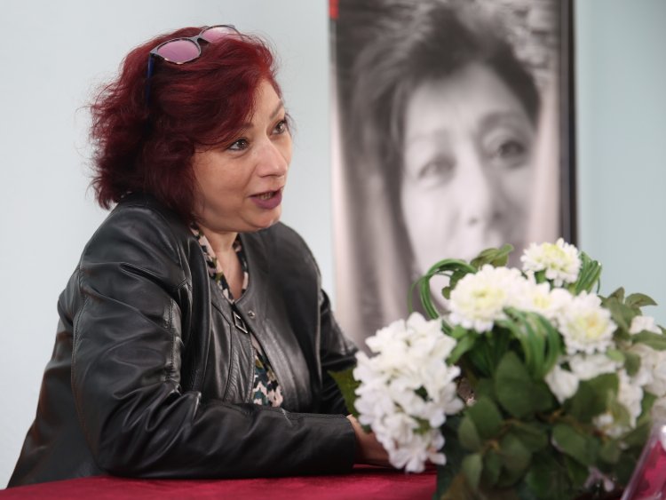 Kadınlar, yazar Fatma Burçak’la kitabını konuştu