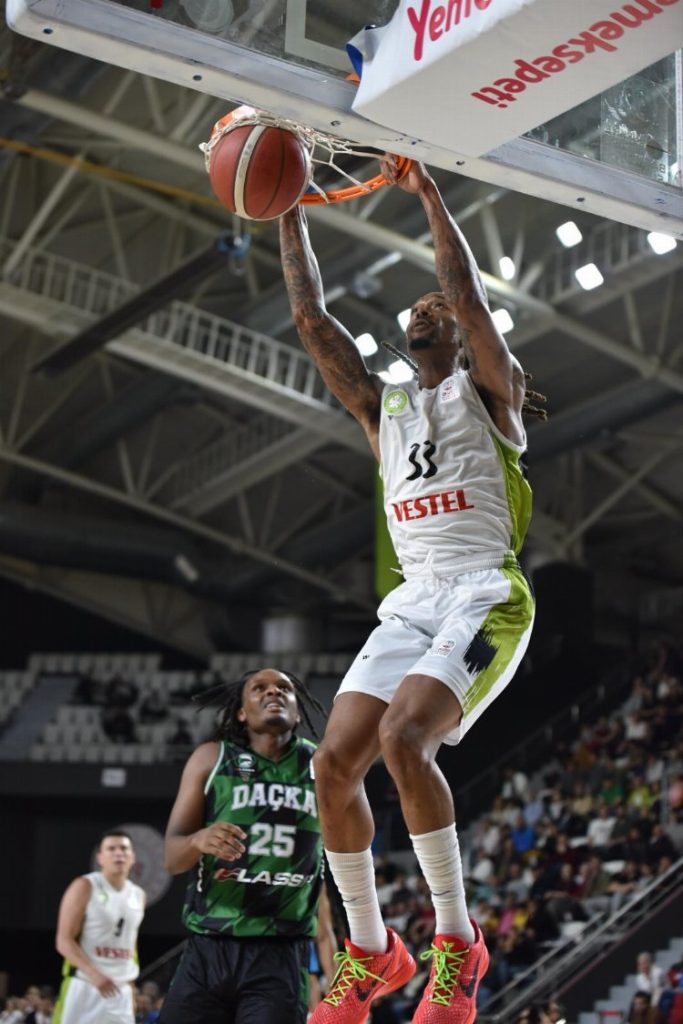 Potanın Tarzanları'ndan play-off yolunda önemli galibiyet