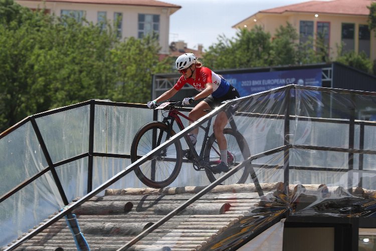 Sakarya’da Dünya Kupası fırtınası