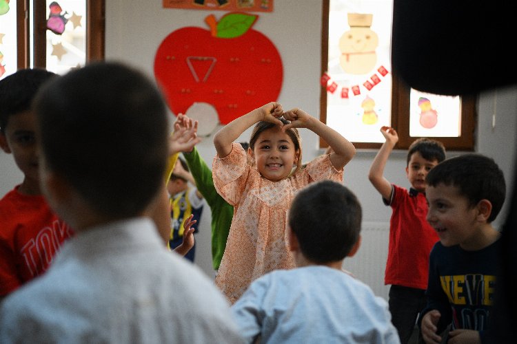 Çayırova'da çocuklar eğlenerek öğreniyor