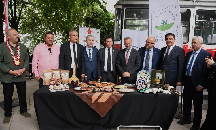 Bursa’nın lezzetleri Tophane Meydanı'nda  tanıtıldı