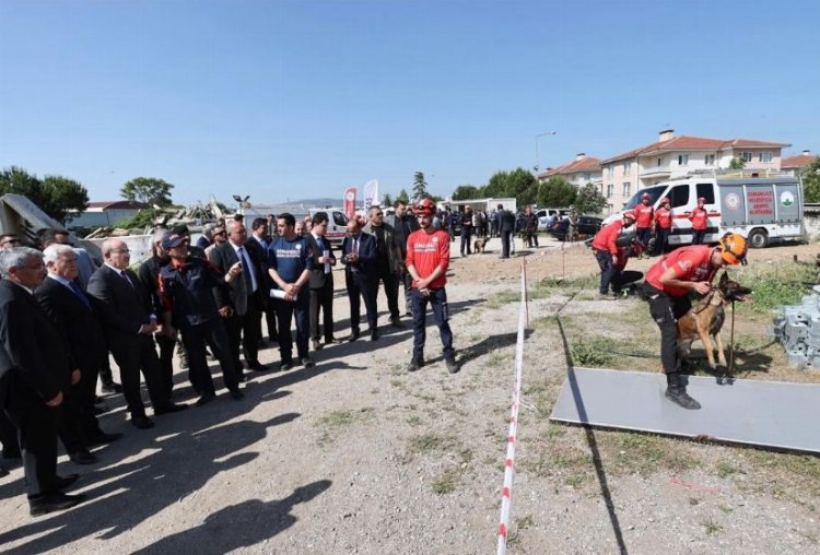 Bursa Osmangazi ekiplerinden nefes kesen tatbikat