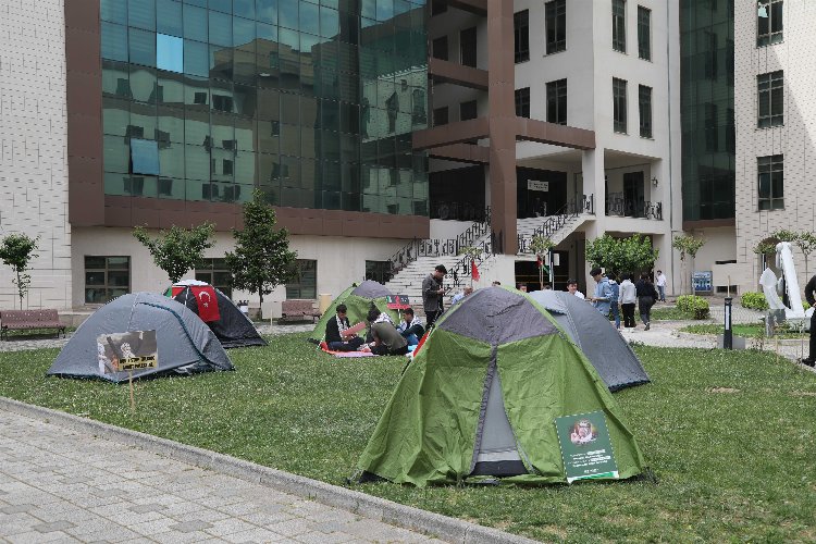 BTÜ’lü öğrenciler çadır nöbetinde – İGF HABER