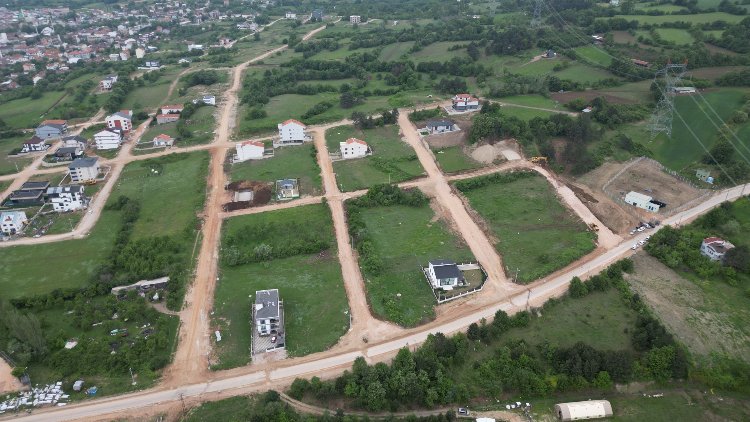 İnegöl Yeniceköy Mahallesinde yeni yollar açılıyor