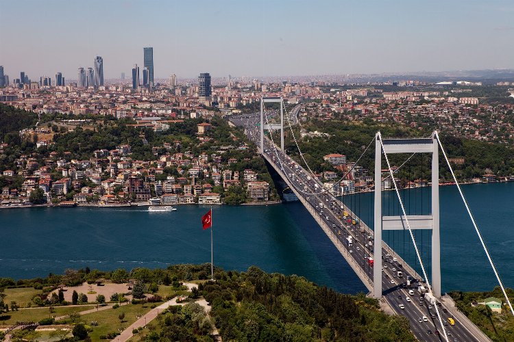 Türkiye'de en çok araç FSM Köprüsü'nden geçiyor