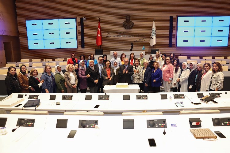 Bursa Nilüfer'de mahalle kadın derneklerinden nezaket