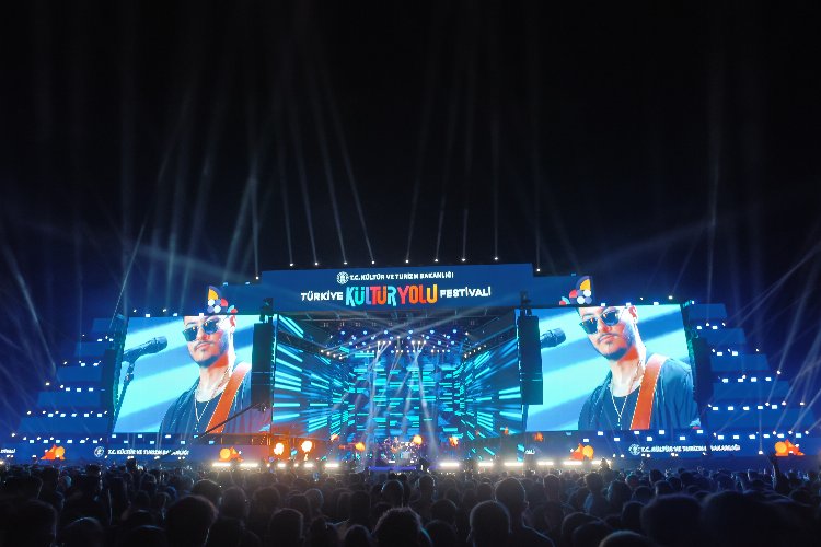 Semicenk'e Bursalılardan yoğun ilgi