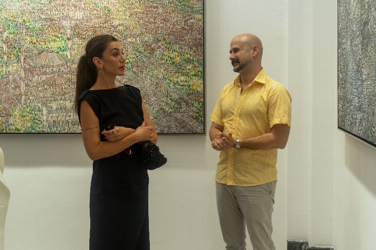 Yüzyılın sergisi sanatseverlerle buluştu!