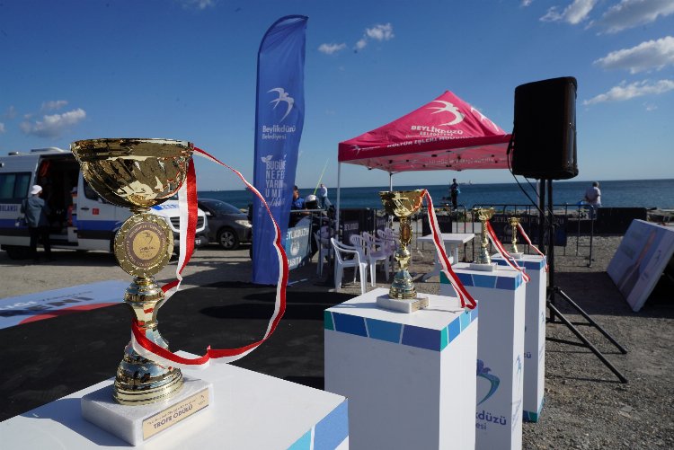 İstanbul Beylikdüzü'nde olta balıkçılığında 6. buluşma