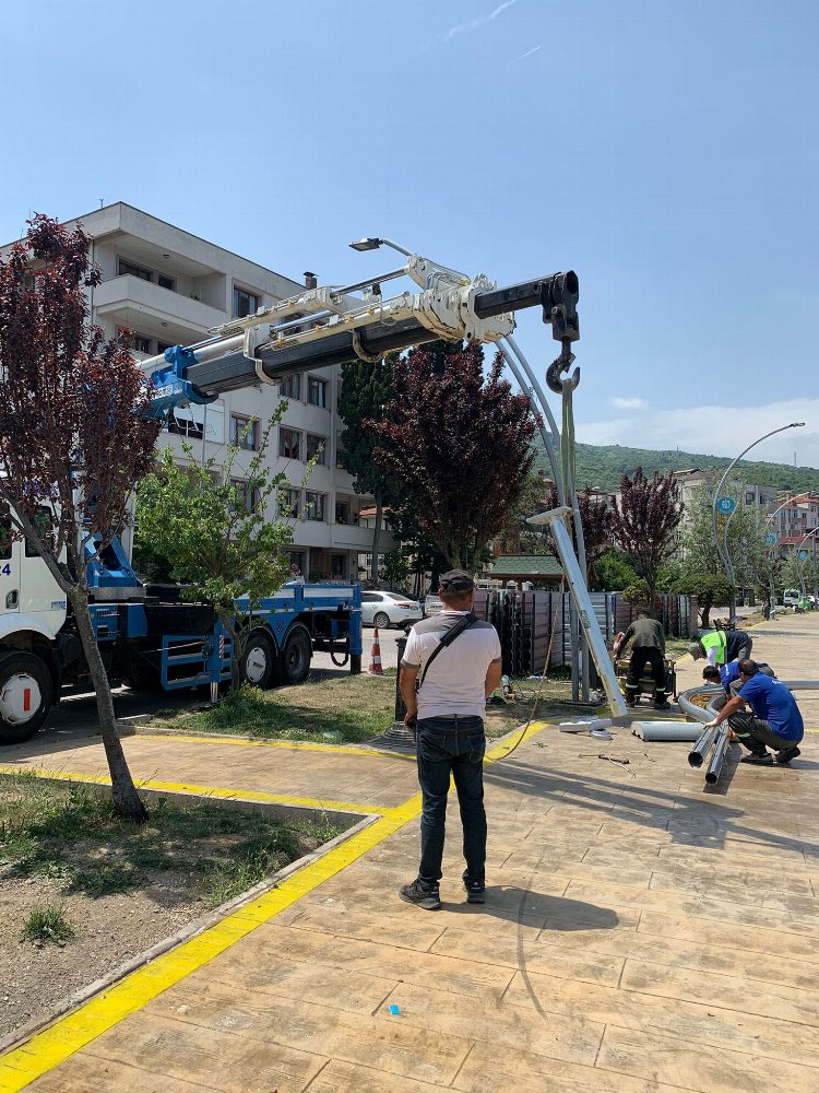 Değirmendere sahiline dekoratif aydınlatma