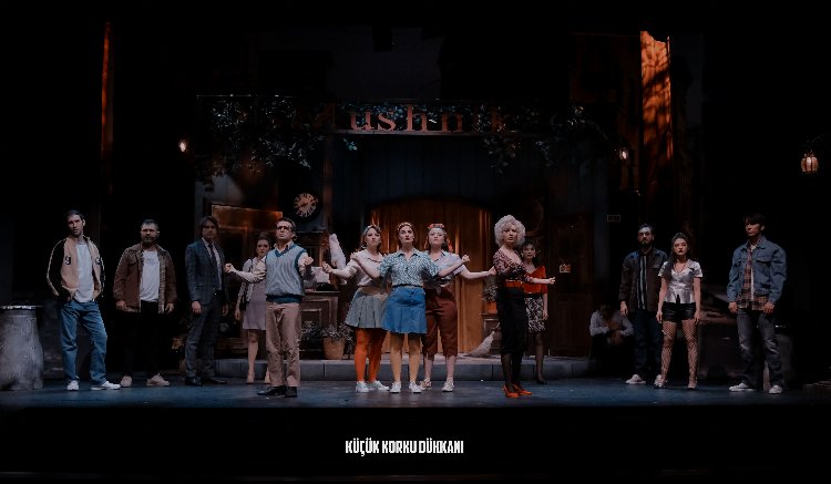 Bursa Devlet Tiyatrosu'na üç ödül birden