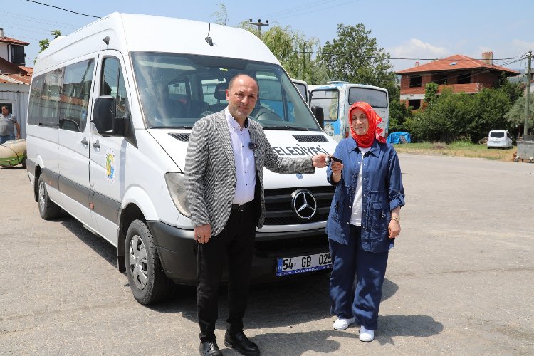 Geyve'de ilk kadın şoför görevde