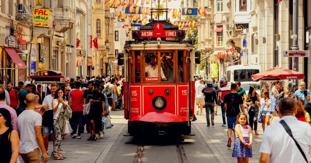 En fazla göç alan ve veren İstanbul