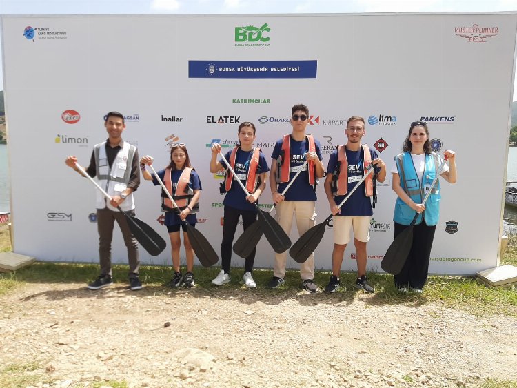 Kürekler lösemili çocuklar için çekildi