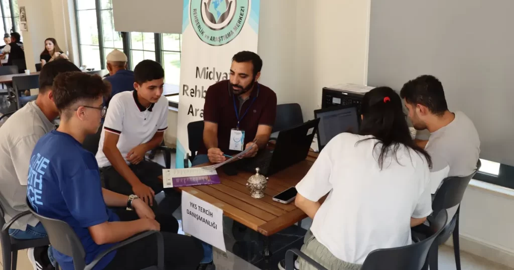 Midyat Belediyesi’nden YKS tercih danışmanlığı hizmeti