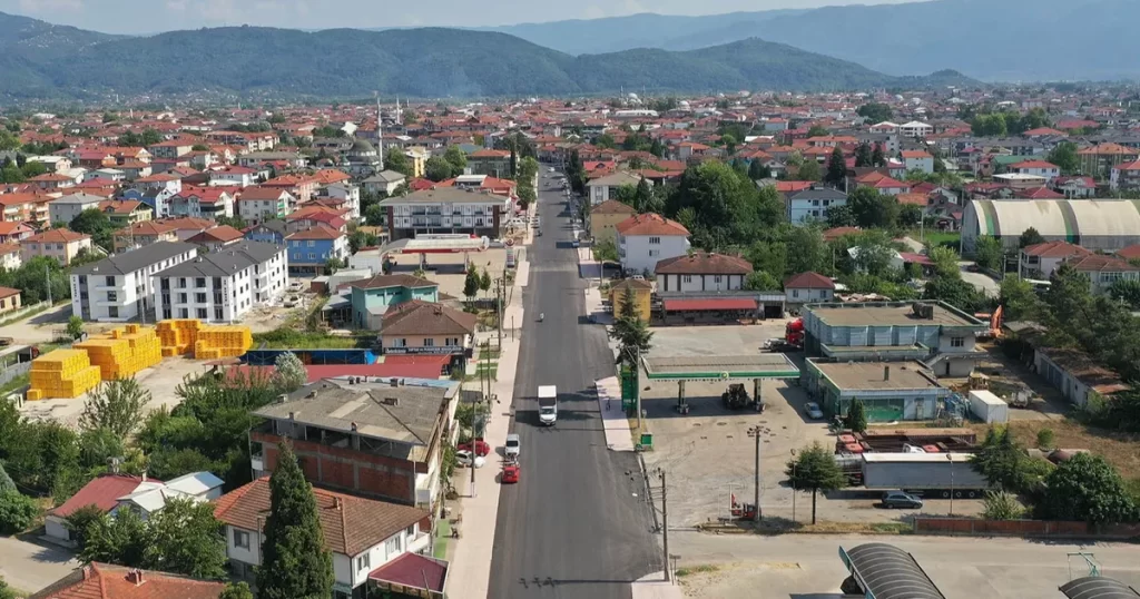 Sakarya Akyazı Ada Caddesi sil baştan